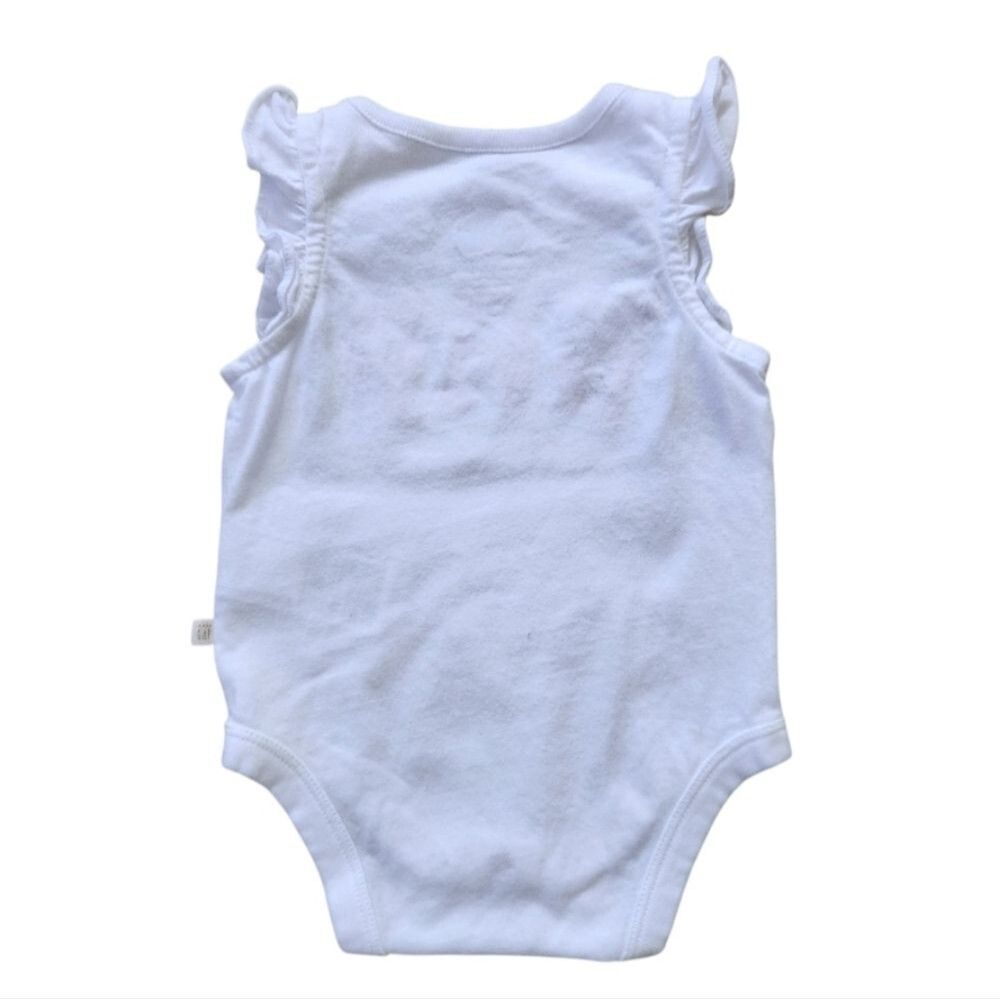 Baby Gap Girls Embroidered Logo Bodysuit 100% Organic Cotton Newborn - 3 Months - Picture 5 of 10